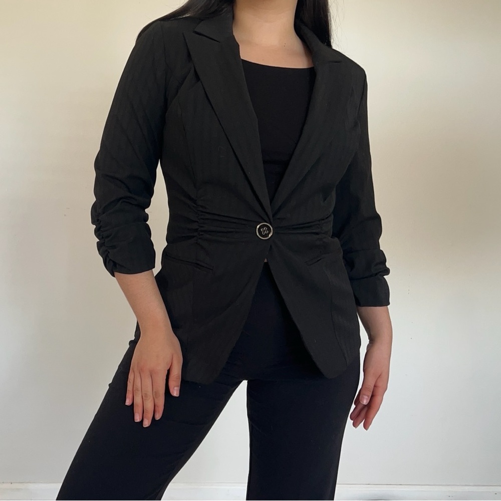 CR Signature Vintage Y2K Black blazer with ruched detail Size: M